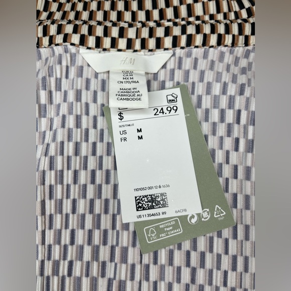 NWT 2 piece set, flare pants and button up shirt - Picture 2 of 6